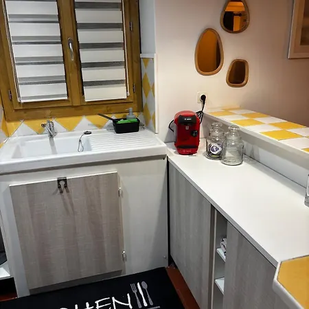 Au Coeur D'ales Lägenhet Alès